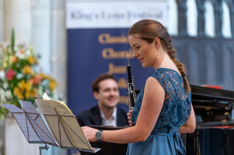 Hannah Condliffe (oboe) and Dominic Doutney (piano) perform Telemann and Saint-Saens